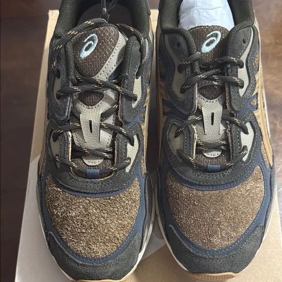 Men’s ASICS Earthy Tone Sneakers - Picture 2 of 7